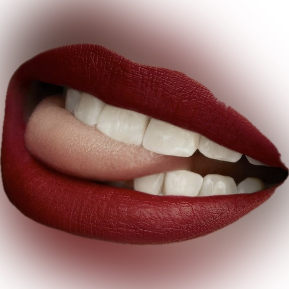 MAC 1Pc. Full-Size Retro Matte Ruby Woo Lipstick NEW - Picture 4 of 5